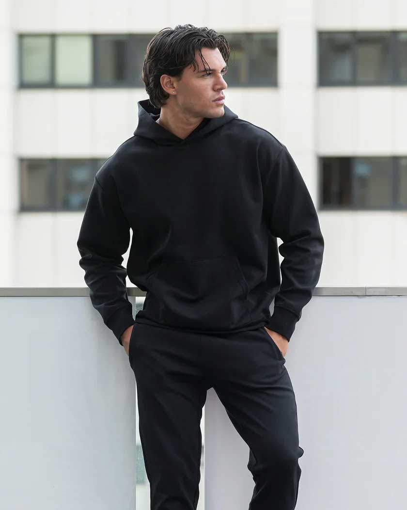 THE RELAXED HOODIE